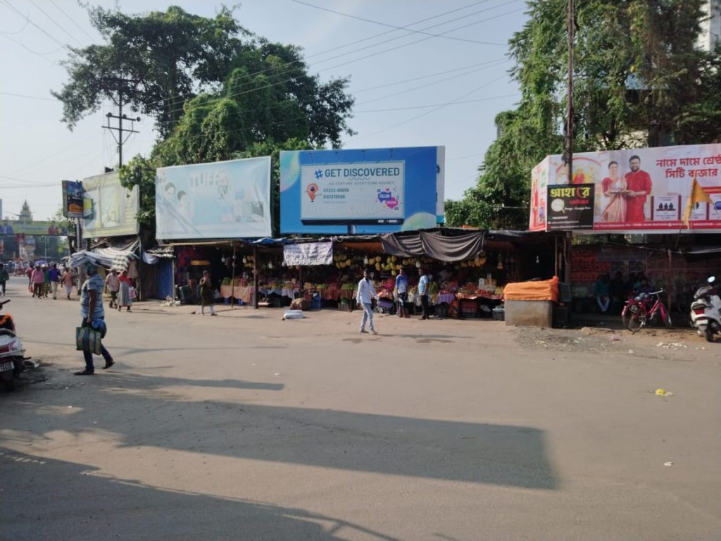 20×10 hoarding at LIC More